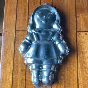 Vintage Wilton Raggedy Ann cake pan